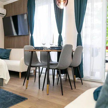 Appartement Fortuna 8 *